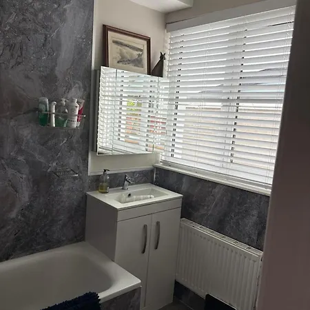 Gwynarth Guest house 4*